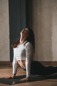 Yoga Dia Studio Ajaccio Féminin Yoga Claudia Peretti